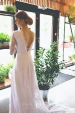 Chantilly lace Wedding dress by Anna Skoblikova