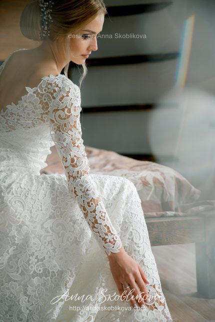 Lace wedding dress with V back by Anna Skoblikova