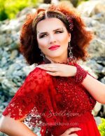Red Wedding dress with two lace kinds by Anna Skoblikova