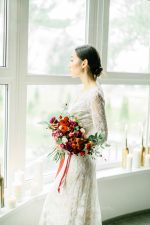 White lace wedding dress // Anna Skoblikova // 0105 // Photo 2