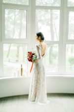 White lace wedding dress // Anna Skoblikova // 0105av