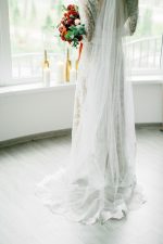 White lace wedding dress // Anna Skoblikova // 0105 // Photo 6