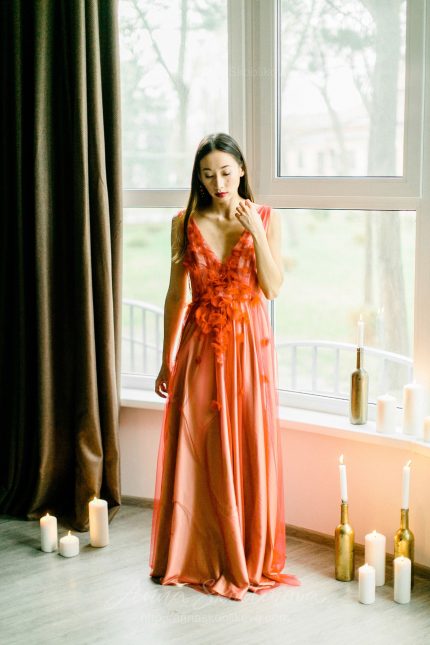 Offbeat Red and White wedding dress by Anna Skoblikova