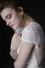 Elegant lace wedding dress - Image 6