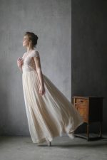 Natural silk and French lace wedding dress - Image 7