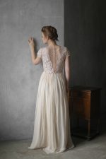 Natural silk and French lace wedding dress - Image 6