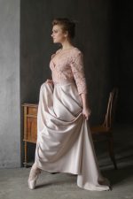 Lace and dense satin feminine Wedding dress - Image 4
