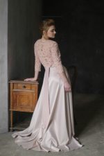 Lace and dense satin feminine Wedding dress - Image 3