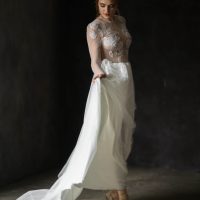 Tender Wedding dress of silk and European mesh