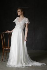 Lace classic wedding dress