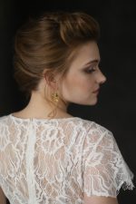 Lace classic wedding dress - Image 2