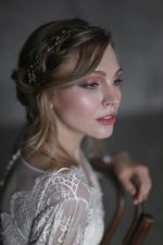Wedding dress with train - Image 4