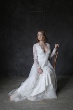 Wedding dress with lace waist - Image 4