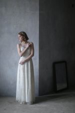 Lace milk wedding dress - Image 8