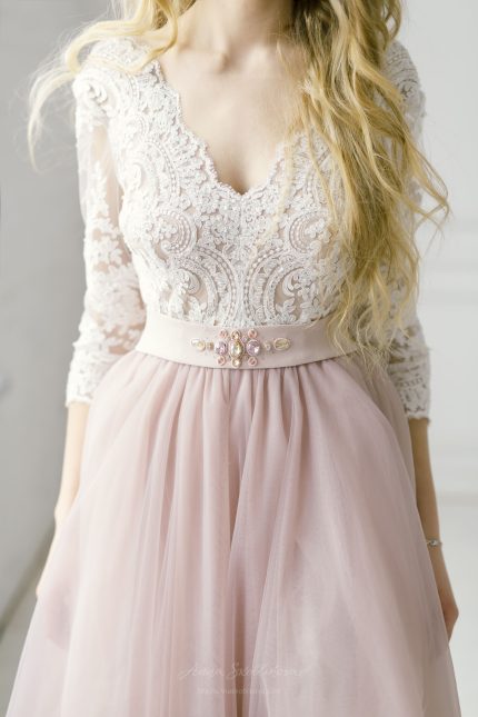 Light pink wedding dress with 34 sleeves by Anna Skoblikova