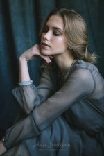 Luxurious Wedding dress from natural silk \ Anna Skoblikova \ 0127 \ Photo 2