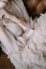 Luxurious vintage powder wedding set - Image 8