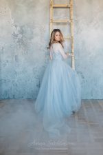 Blue wedding dress from Chantilly lace by Anna Skoblikova