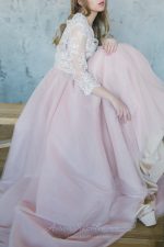 Pink wedding dress with milk lace by Anna Skoblikova