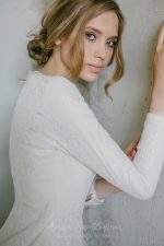 Luxurious winter lace wedding dress - Image 8