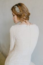 Luxurious winter lace wedding dress - Image 11
