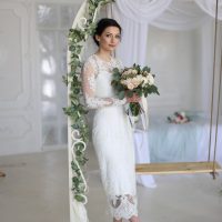 Laconic lace embroidered wedding gown
