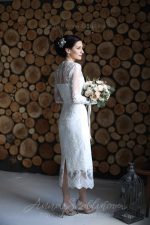 Laconic lace embroidered wedding gown - Image 8