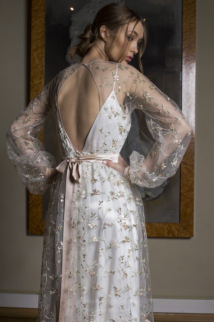 Photo 2: Elegant two layered wedding dress + floral embroidered detailing \\ Anna Skoblikova