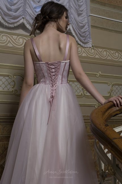 Pic 3: Wedding dress with designer Solstiss lace corset