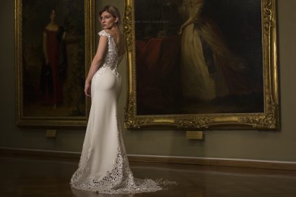 Photo 2: Wedding dress with sleeveless top