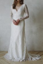 Hippie Wedding Dress in Boho Style - Leoni by Anna Skoblikova