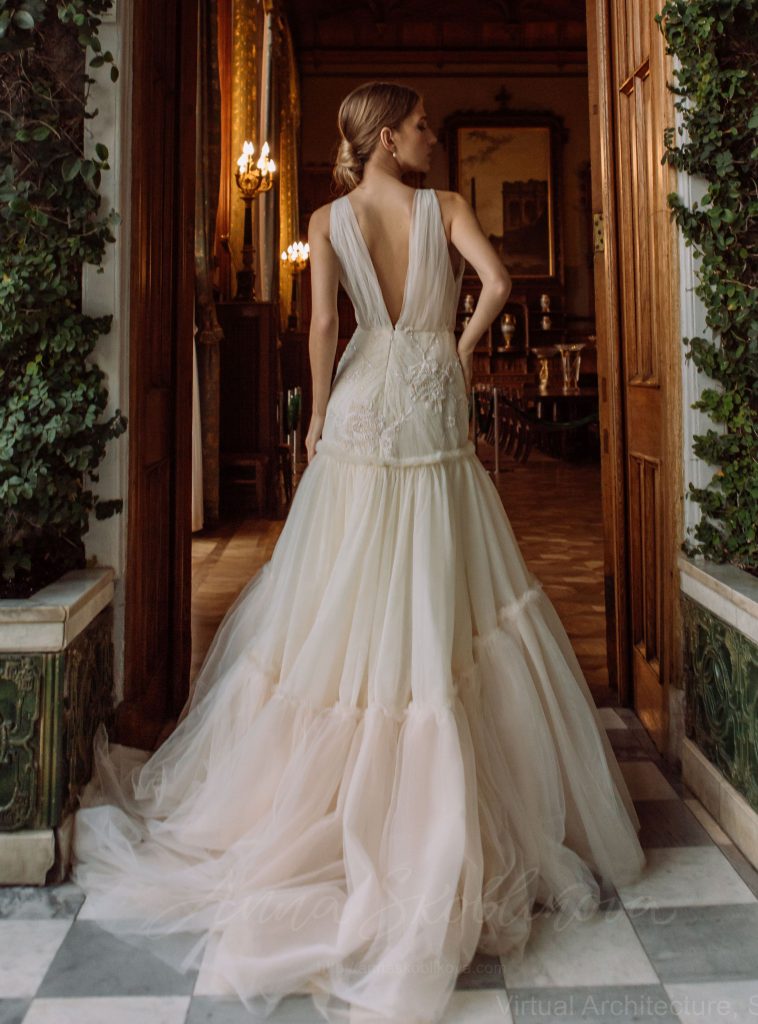 Wrap petite wedding dress - Ninelle | Photo 7 | Anna Skoblikova | 0164