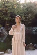 Backyard wedding dress in silk - Bojhena | Photo 5 | Anna Skoblikova | 0166