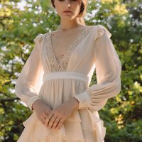 Backyard wedding dress in silk - Bojhena | Photo 2 | Anna Skoblikova | 0166