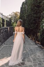 off shoulder wedding dress  Anna Skoblikova  0170 | Photo 4