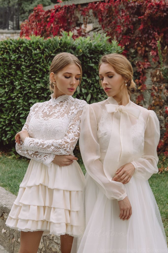 Bishop sleeves wedding dress // Anna Skoblikova // 0188 | Photo 1