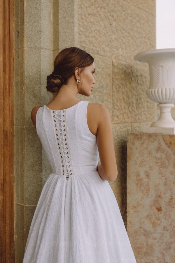 Scoop neck wedding dress - Jeneva / Anna Skoblikova / 0177 / Photo 5