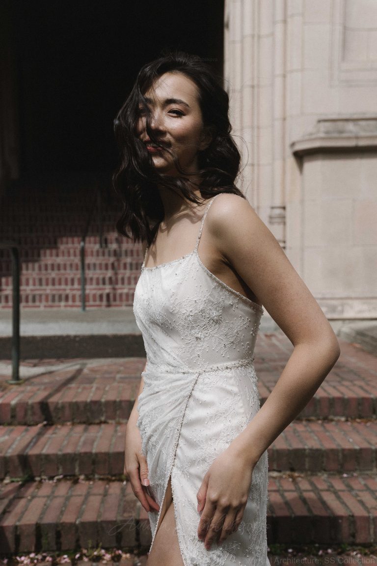 Low back wedding dress \ Anna Skoblikova \ 0232 | Photo 2